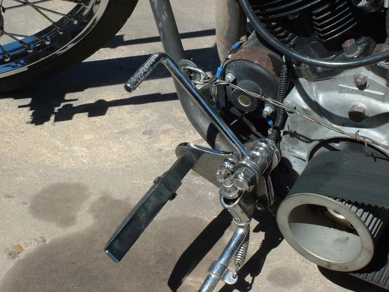 A picture of the chrome foot clutch.